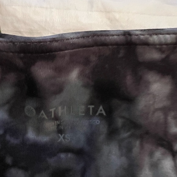 Athleta Salutation 7/8 Leggings - Picture 7 of 7
